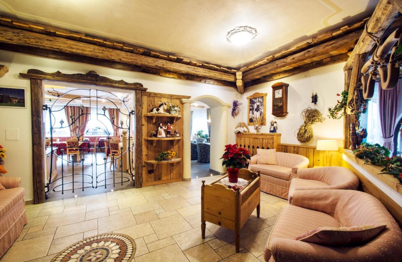 Hotel L'Ideale Моэна Экстерьер фото