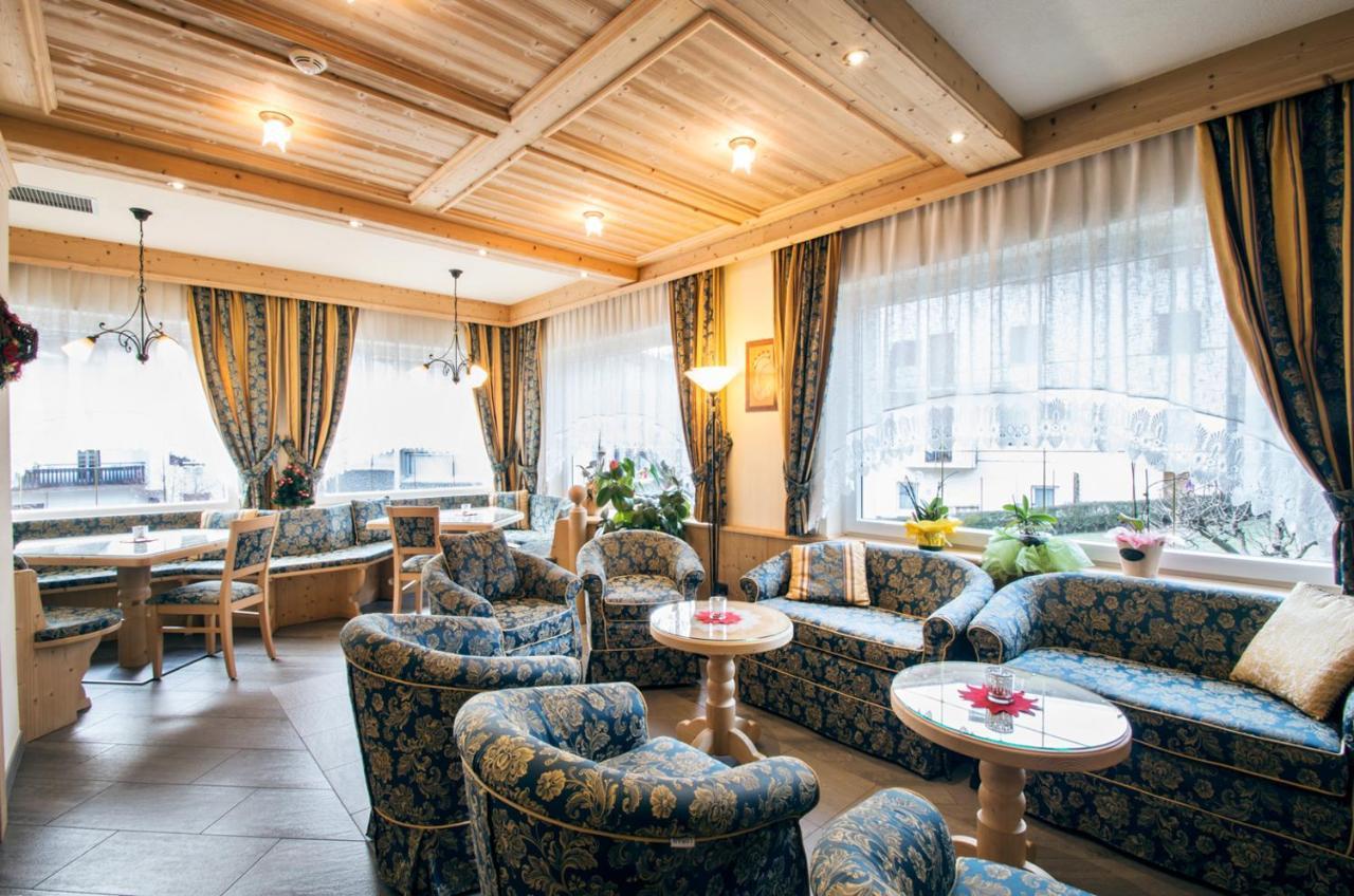 Hotel L'Ideale Моэна Экстерьер фото